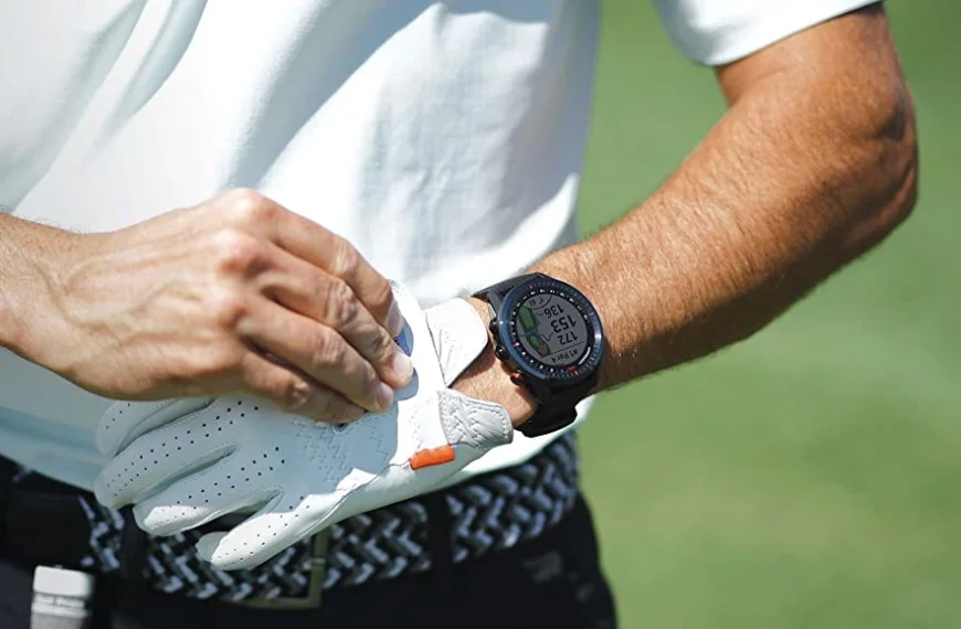 A Guide To Buying The Best Golf GPS Watch | Master The Fairway