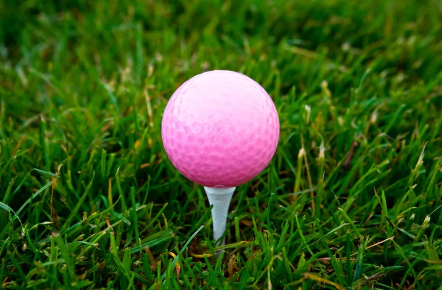 The Best Golf Balls for Women | Tee Off with Confidence